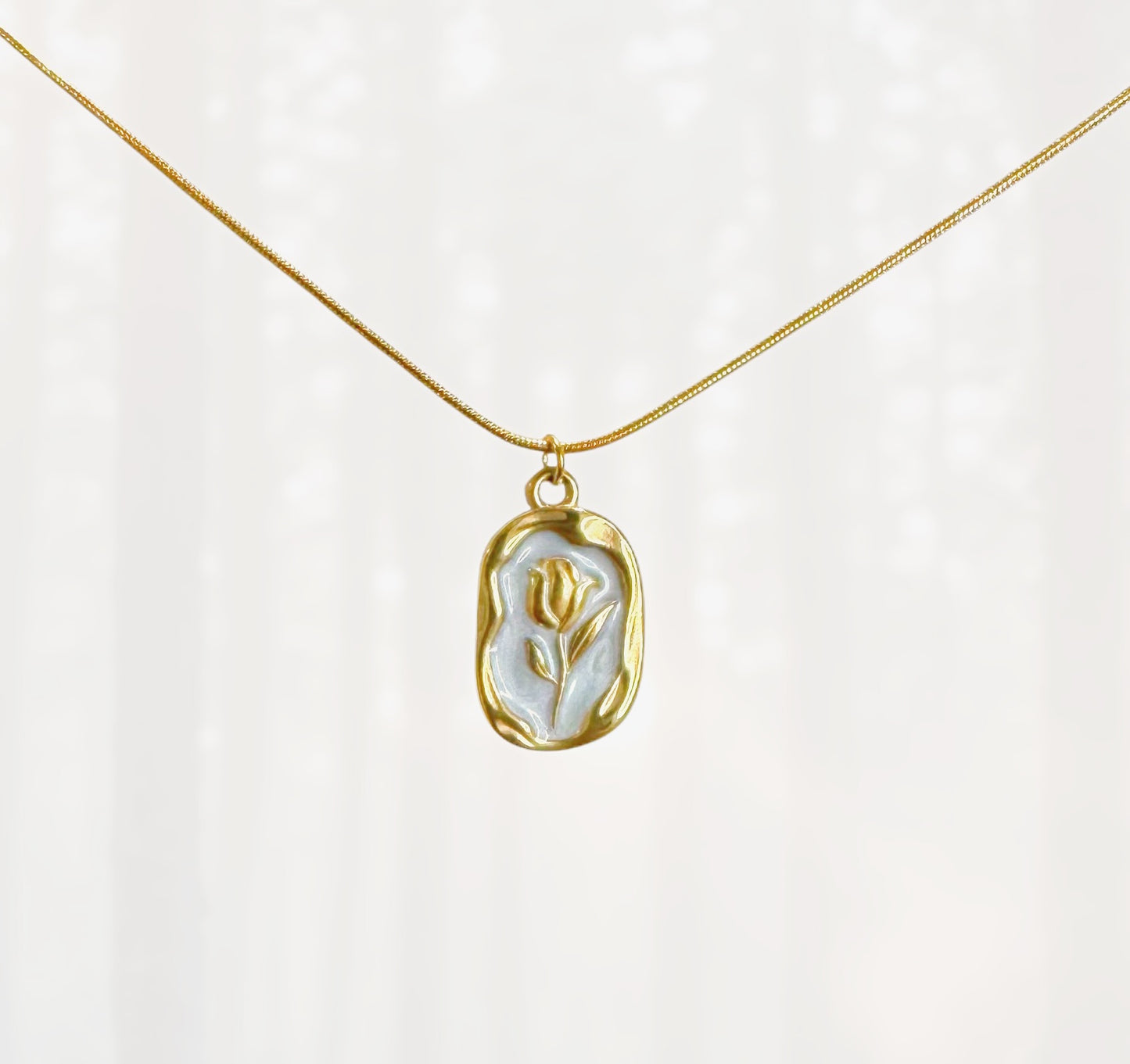 Flower Pendant Necklace