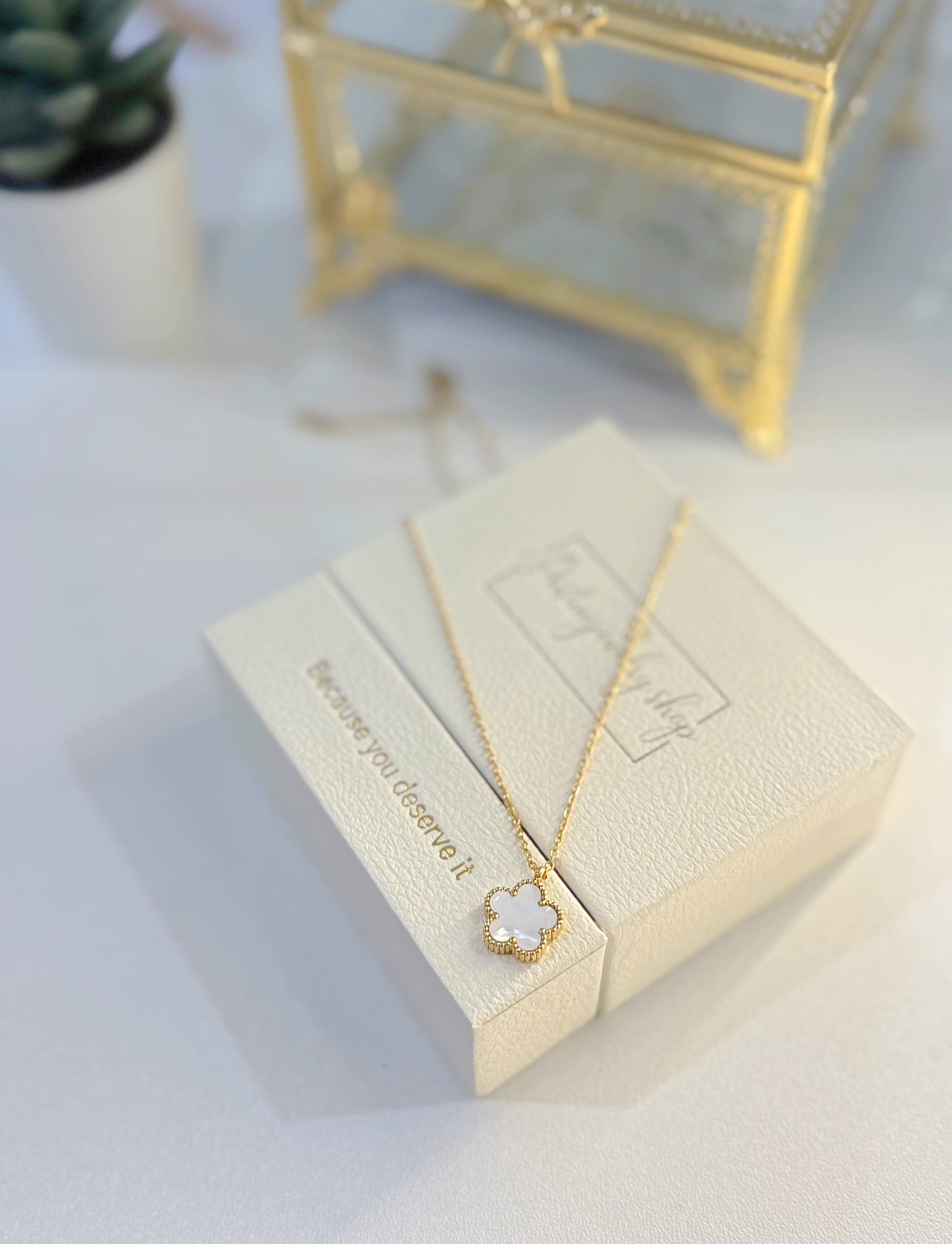 Flower Pendant Necklace