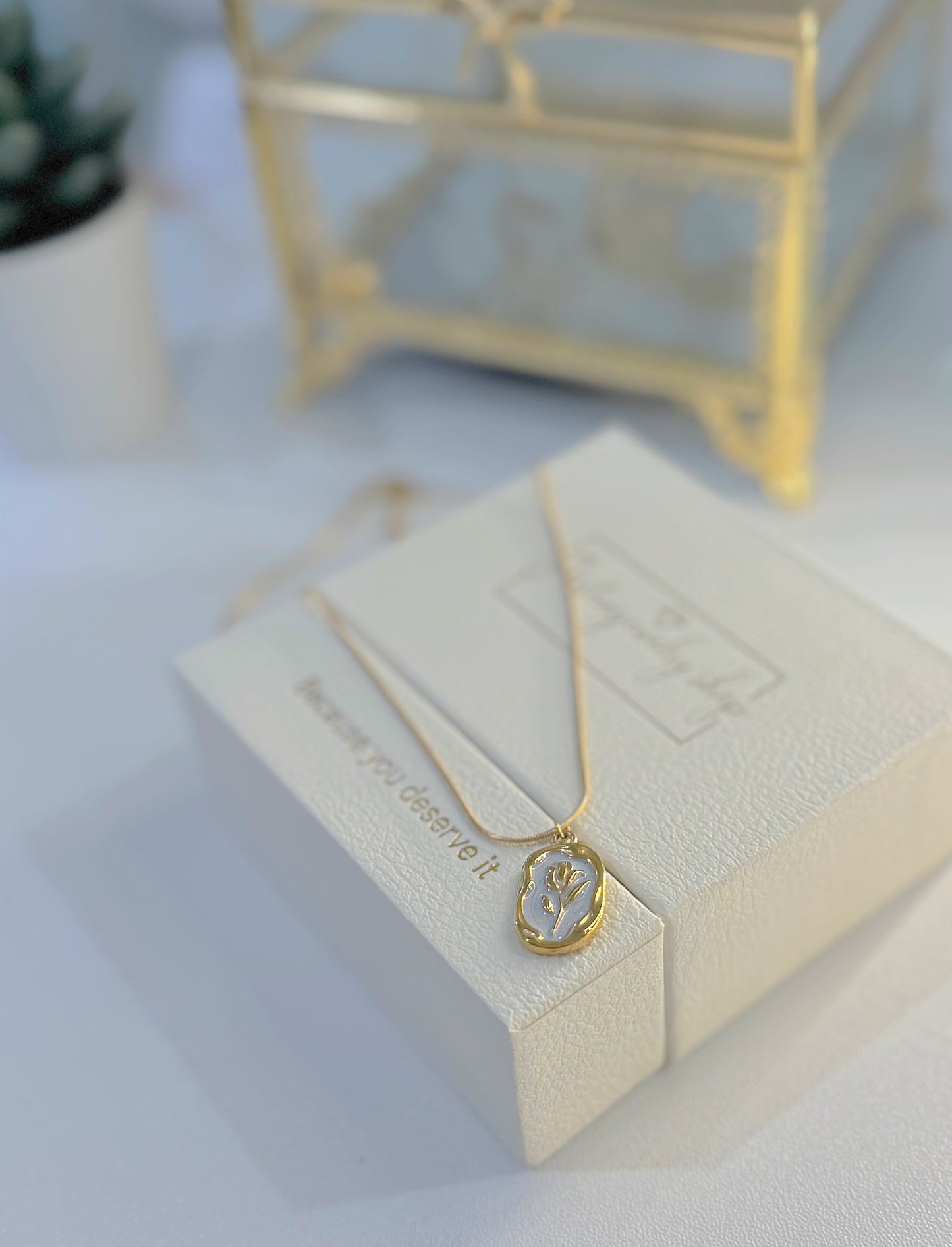 Flower Pendant Necklace