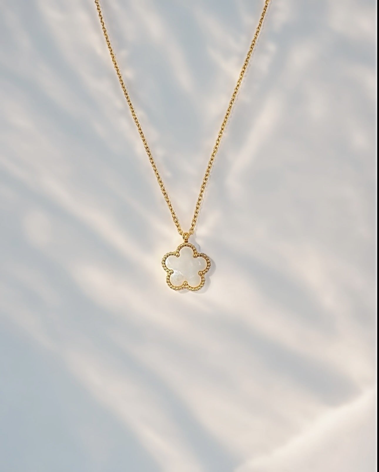 Flower Pendant Necklace