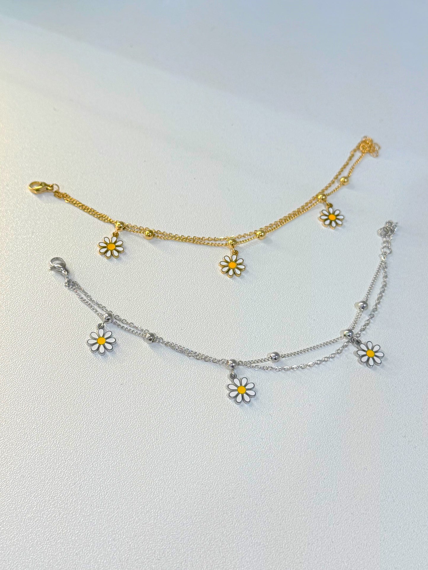 Daisy flower layered bracelet